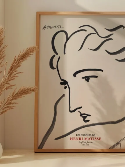 Affiche sous verre Henri Matisse Profil de femme avec cadre noir mat dans un salon lumineux au style déco bohème et minimaliste