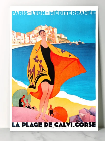 Affiche vintage La Plage de Calvi Corse par Roger Broders, 1929. Femme en maillot de bain devant la citadelle